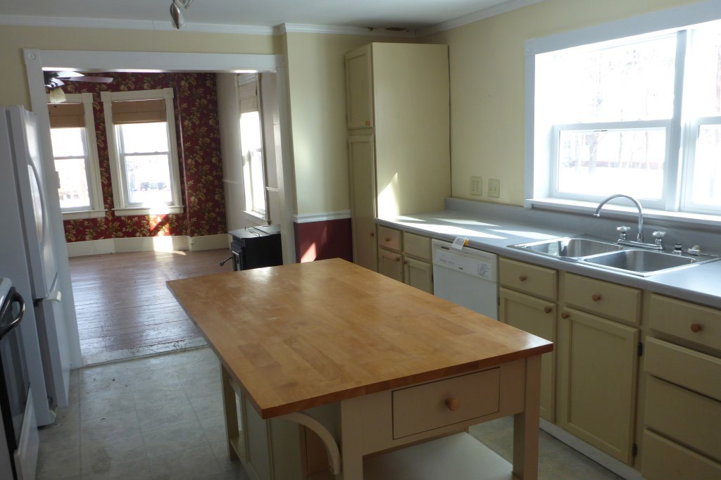 39 Magic Avenue Rochester, NH 03868 - Photo 6 of 14