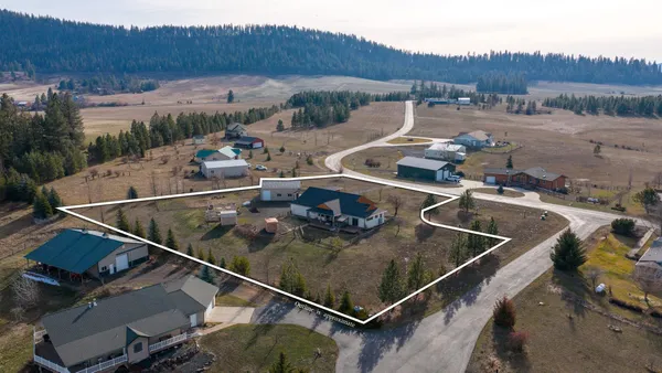 $699,000 | 30716 South Sunray Trail, Worley, ID 83876