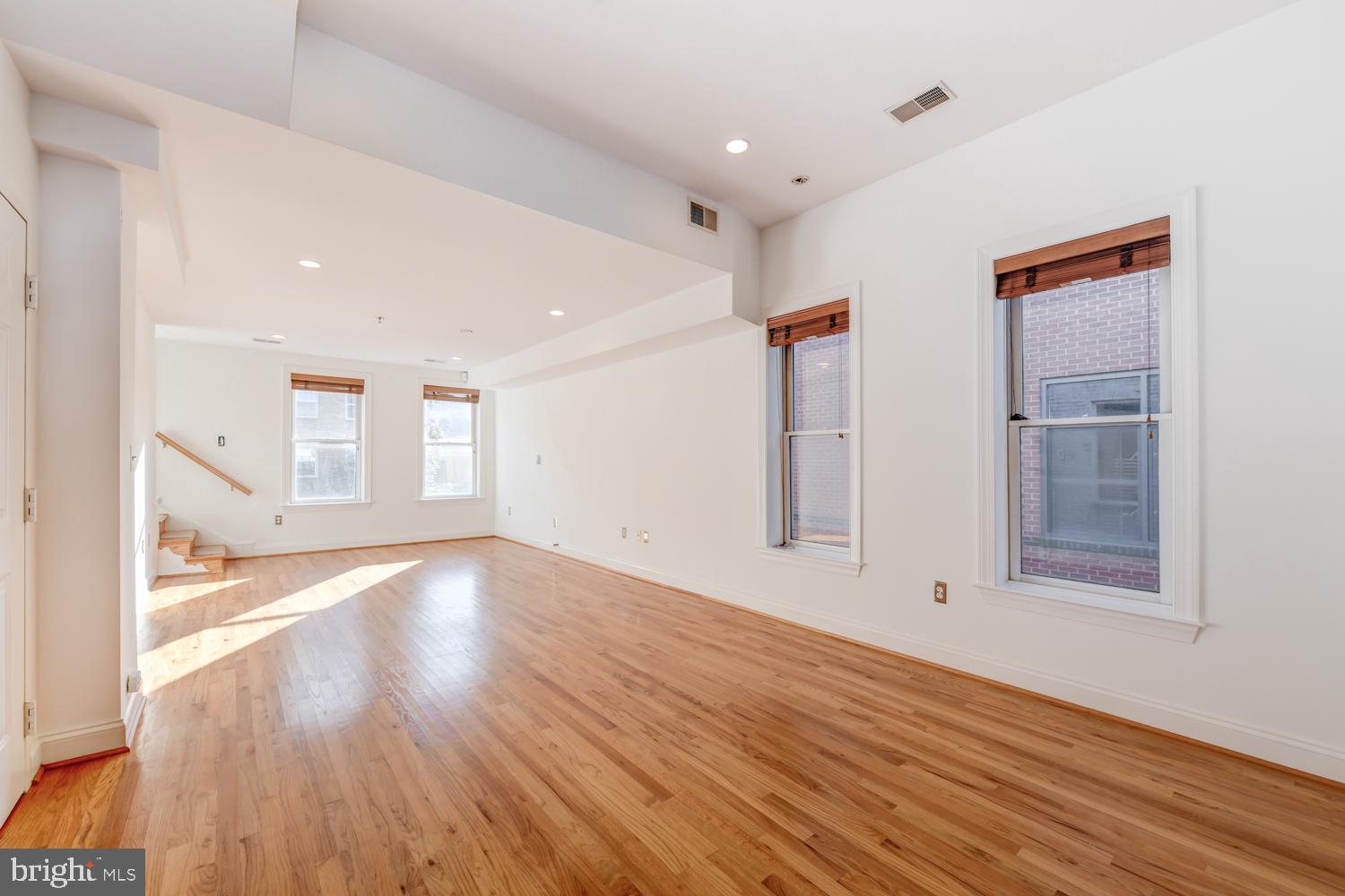 2432 Ontario Road Northwest, Unit 3 Washington, DC 20009 - Photo 5 of 23