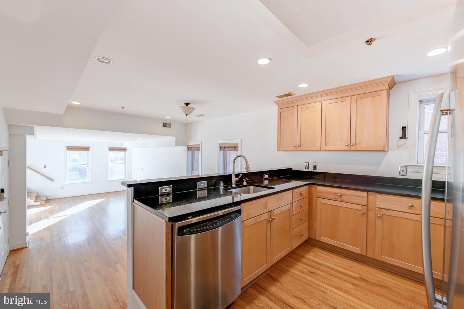 2432 Ontario Road Northwest, Unit 3 Washington, DC 20009 - Photo 10 of 23
