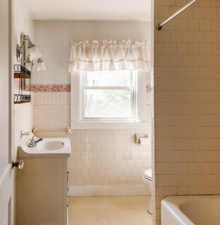 1 Hood Road Danvers, MA 01923 - Photo 10 of 15 Gallery Image 10