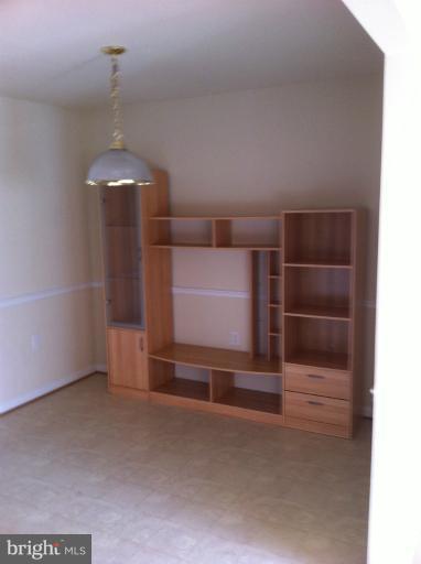 20 Bruce Drive Charles Town, WV 25414 - Photo 3 of 13 Kitchen