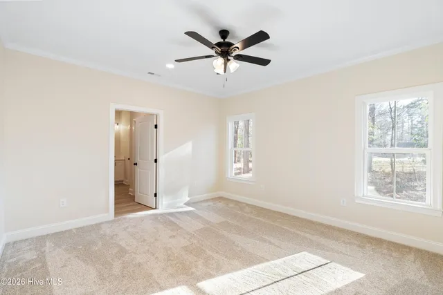 $400,000 | 125 Scots Pine Circle, Wallace, NC 28466