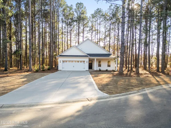 $385,000 | 125 Scots Pine Circle, Wallace, NC 28466