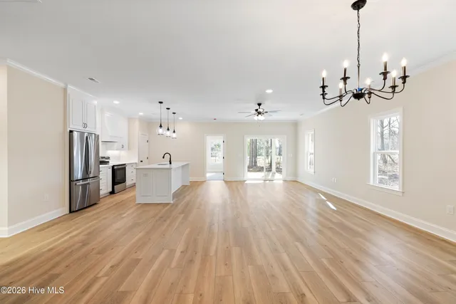 $400,000 | 125 Scots Pine Circle, Wallace, NC 28466