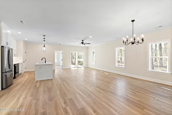 $385,000 | 125 Scots Pine Circle, Wallace, NC 28466