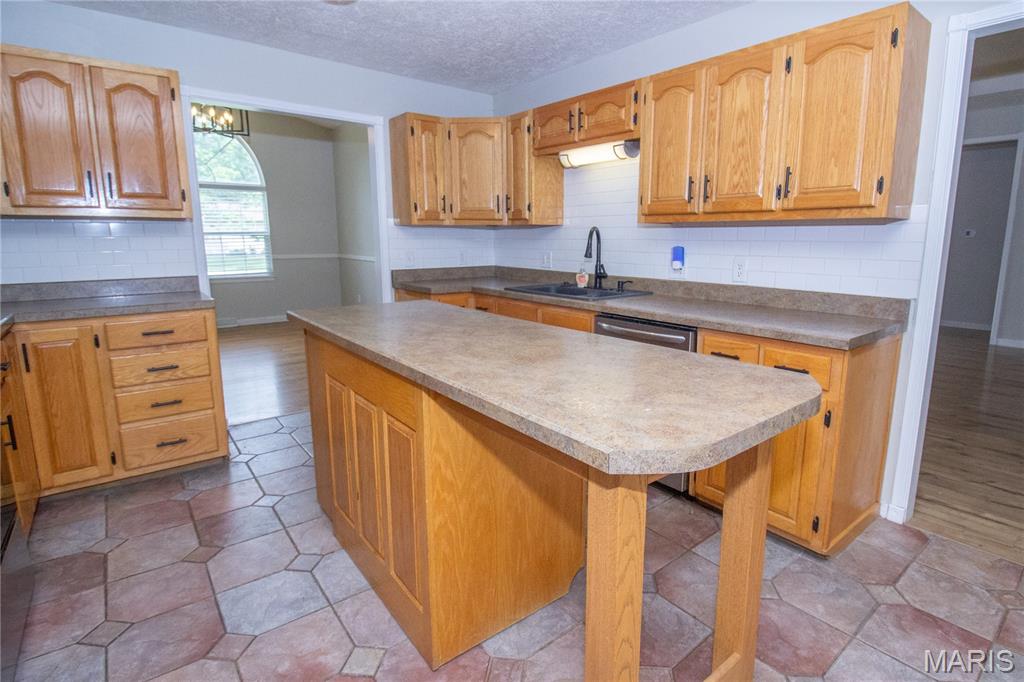 26266 Rambling Lane Richland, MO 65556 - Photo 9 of 51