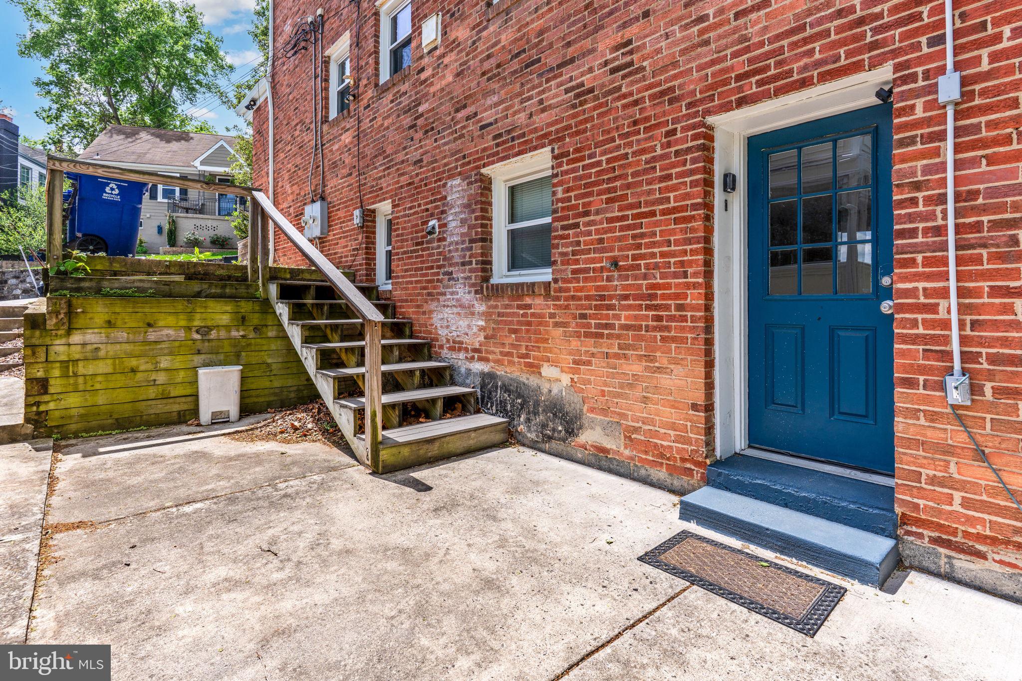 4141 21st Road North, Unit B Arlington, VA 22207 - Photo 3 of 23