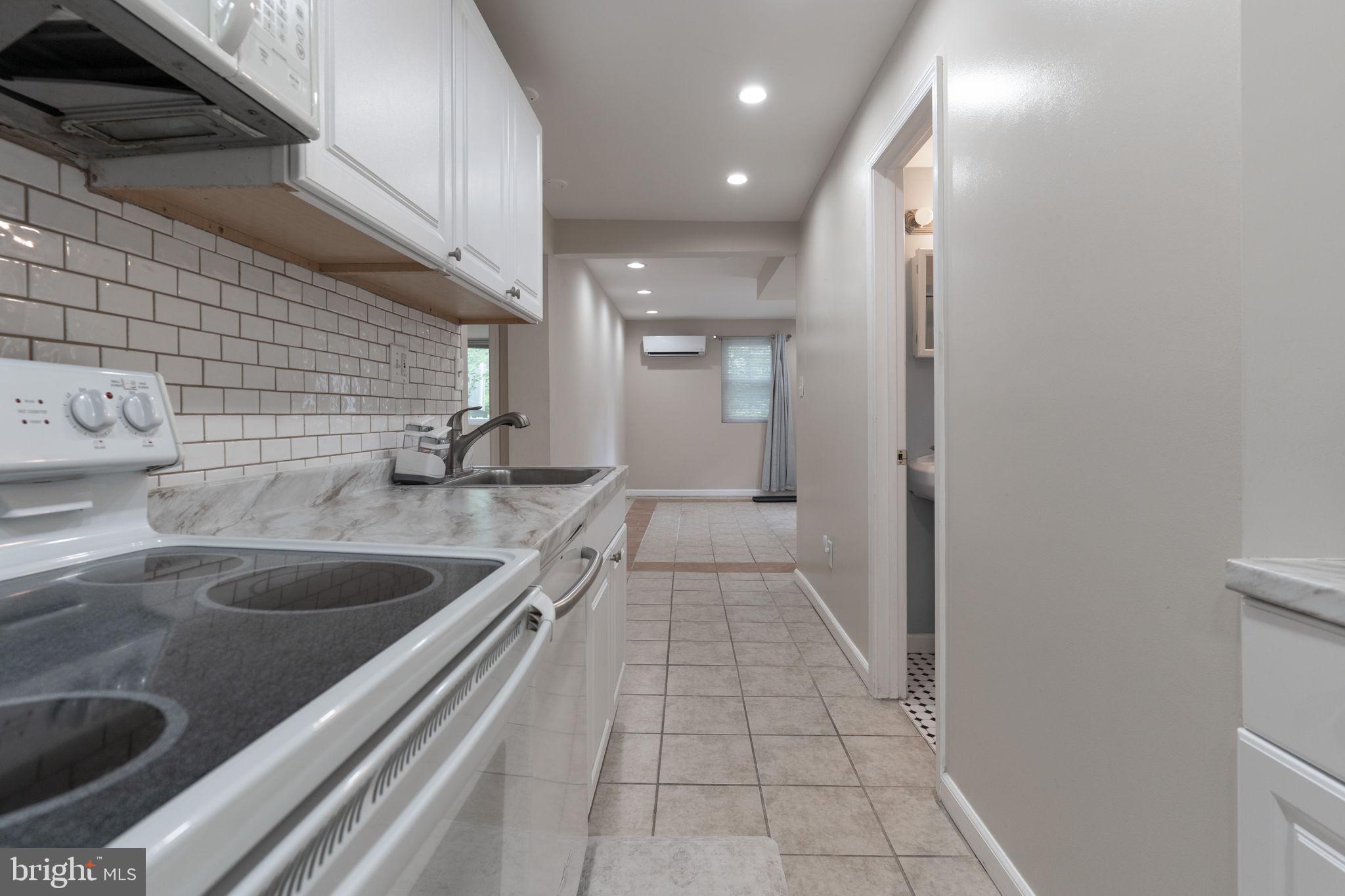 4141 21st Road North, Unit B Arlington, VA 22207 - Photo 6 of 23