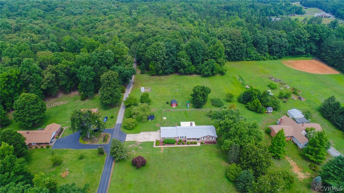 8600 South Quaker Road Quinton, VA 23141 - Photo 3 of 35 Gallery Image 3