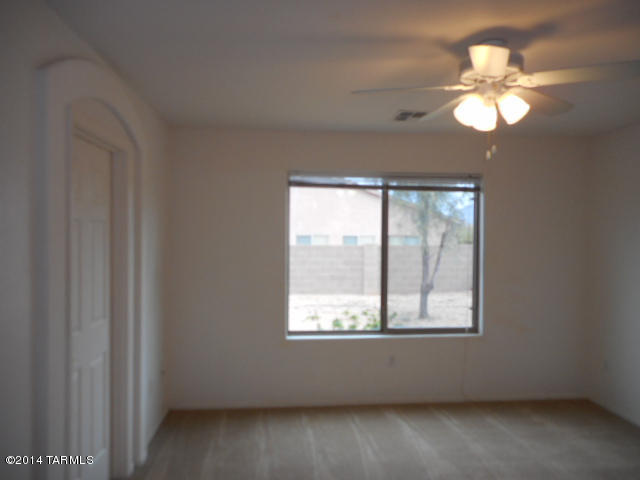 8404 West Benidorm Loop Tucson, AZ 85757 - Photo 15 of 33