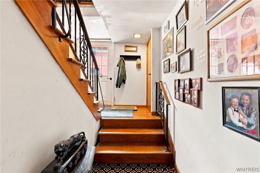 7902 Back Creek Road Boston, NY 14075 - Photo 12 of 47 Gallery Image 12