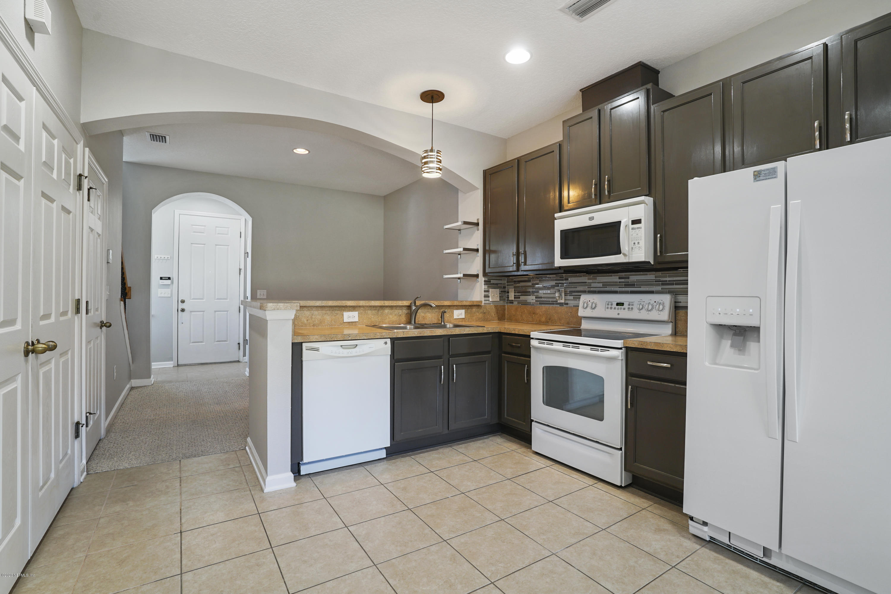 13037 Shallowater Road Jacksonville, FL 32258 - Photo 5 of 32 DSC00654