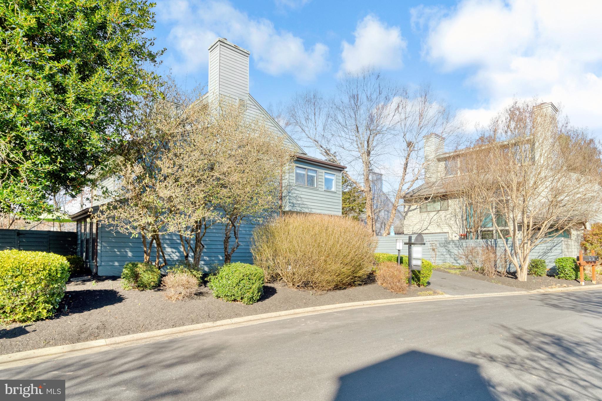 1982 Solaridge Court Reston, VA 20191 - Photo 4 of 45