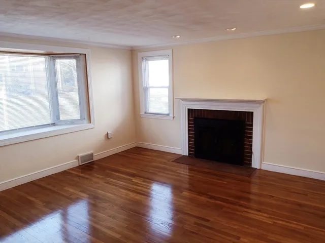 $4,000 | 188 Lexington Street, Unit 188, Newton, MA 02466