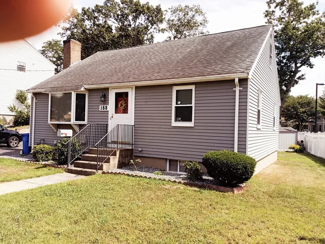 $4,000 | 188 Lexington Street, Unit 188, Newton, MA 02466