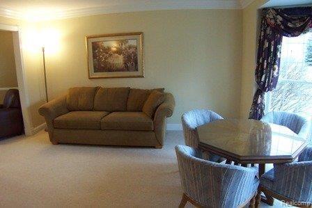 1977 Cedaredge Road Rochester, MI 48306 - Photo 7 of 20 6 LIVING ROOM