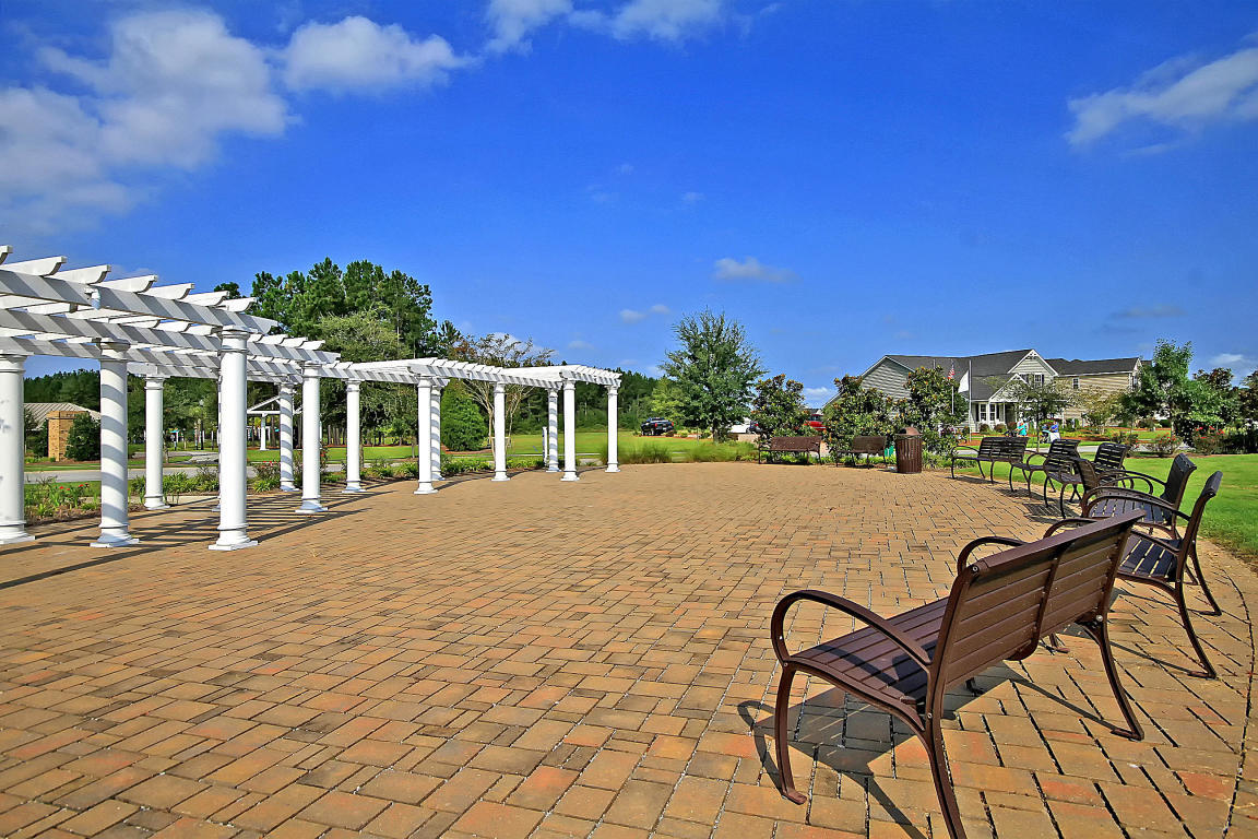 613 Spanish Wells Road Summerville, SC 29486 - Photo 20 of 31 Event Pergola Patio