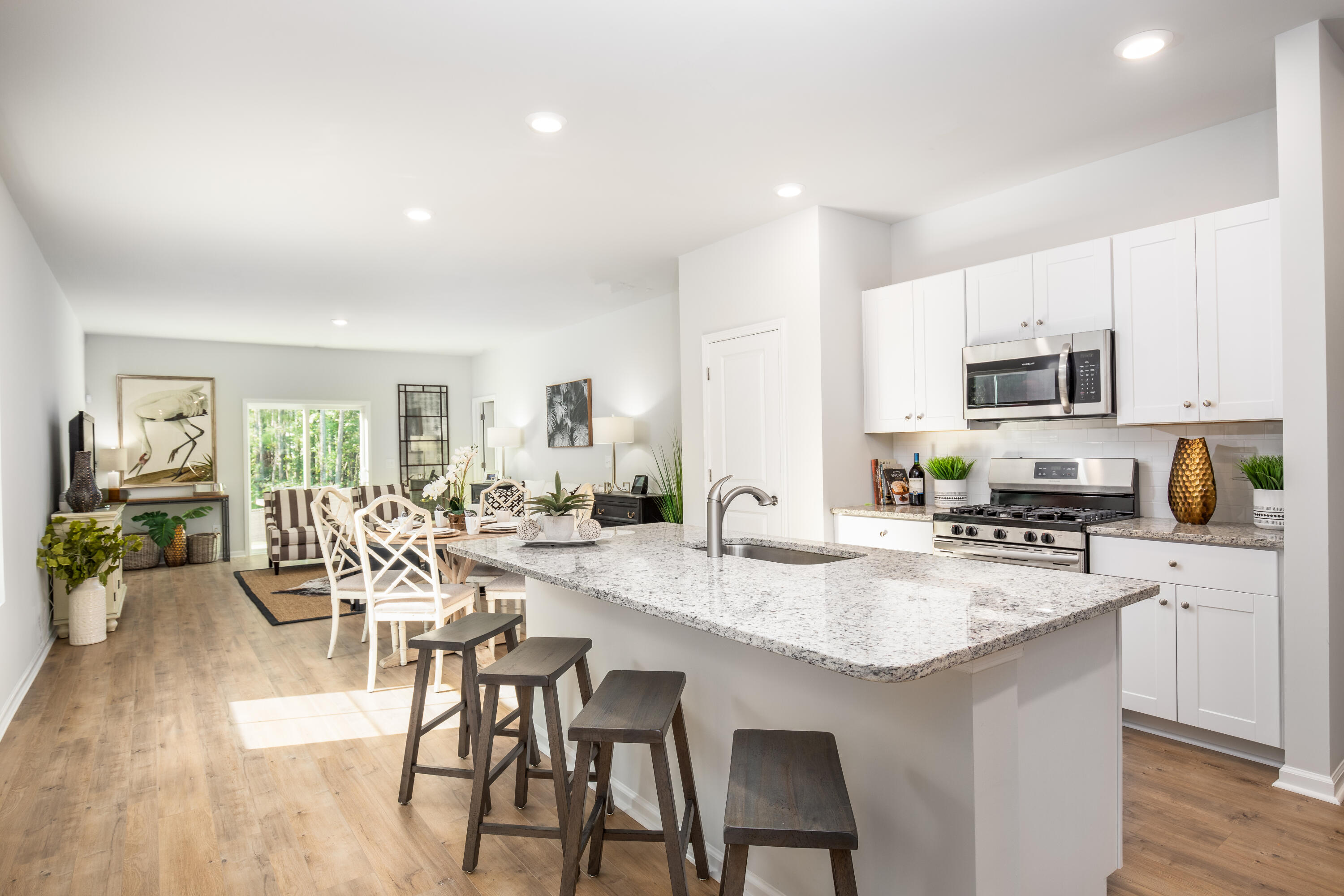 613 Spanish Wells Road Summerville, SC 29486 - Photo 6 of 31 Kitchen Pic 1
