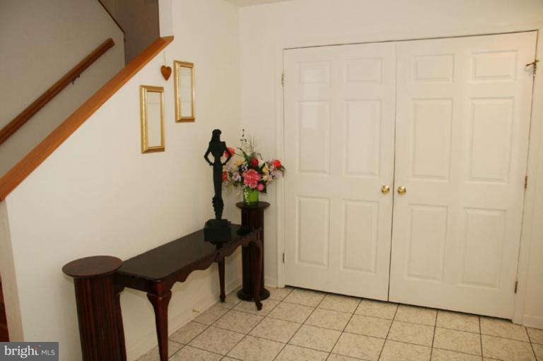 5876 Pimlico Road Baltimore, MD 21209 - Photo 3 of 29 a view of an entryway