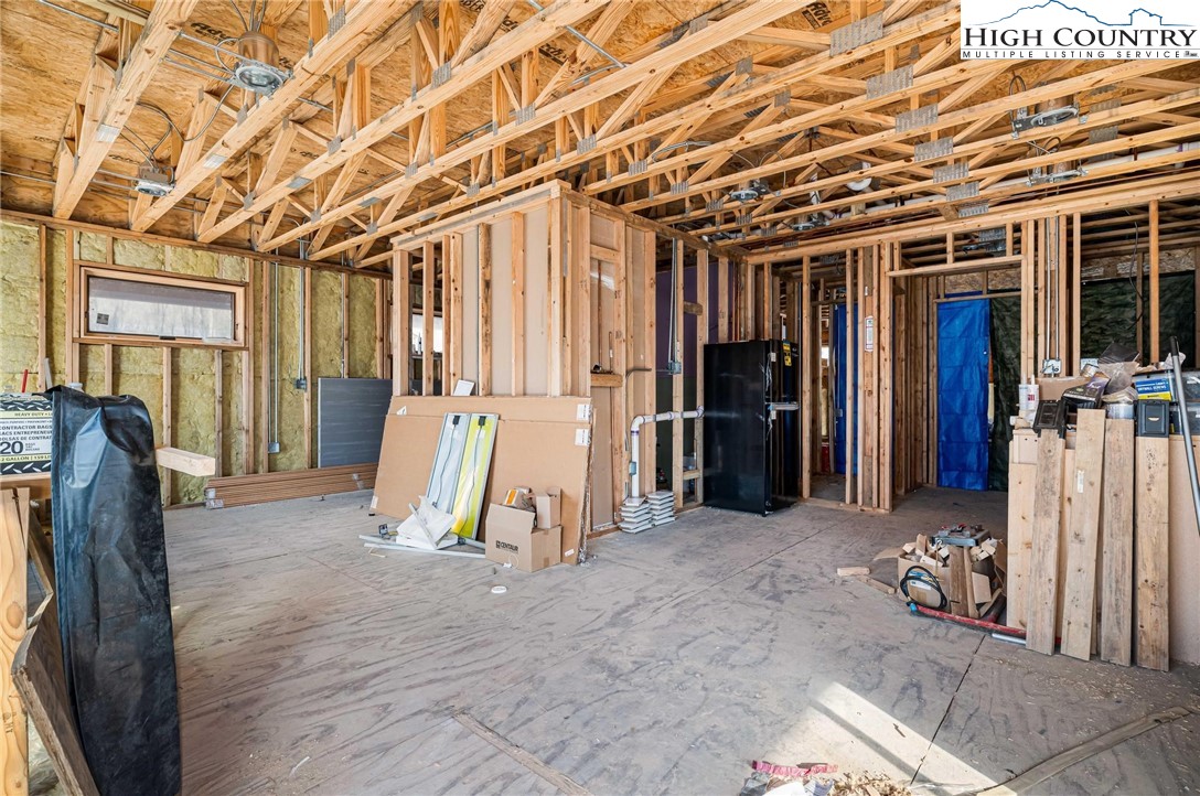 324 Allen Snyder Road Trade, TN 37691 - Photo 19 of 37 a view of a room with gym equipment