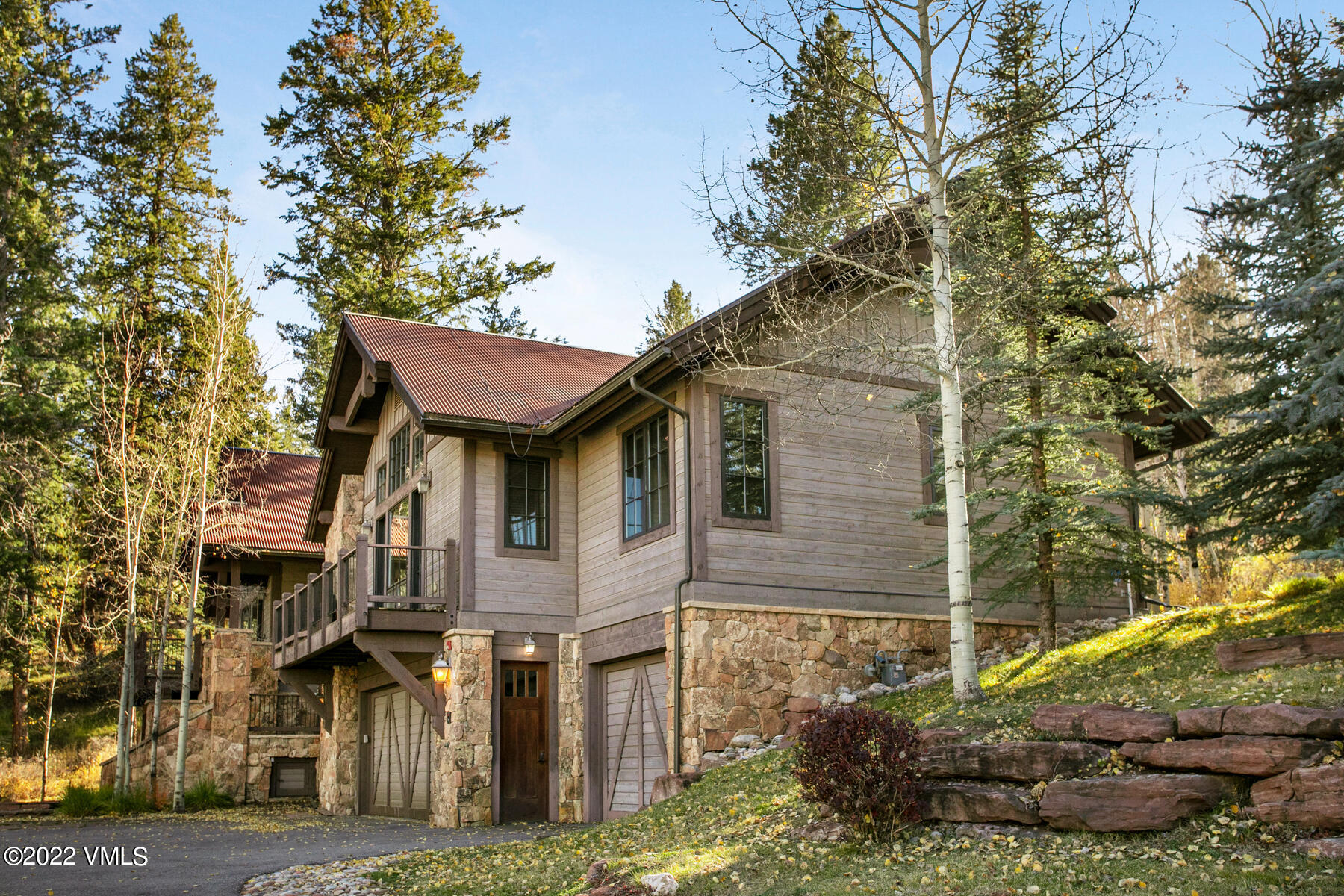 400 Red Draw Edwards, CO 81632 - Photo 45 of 49 a front view of a house with a garden
