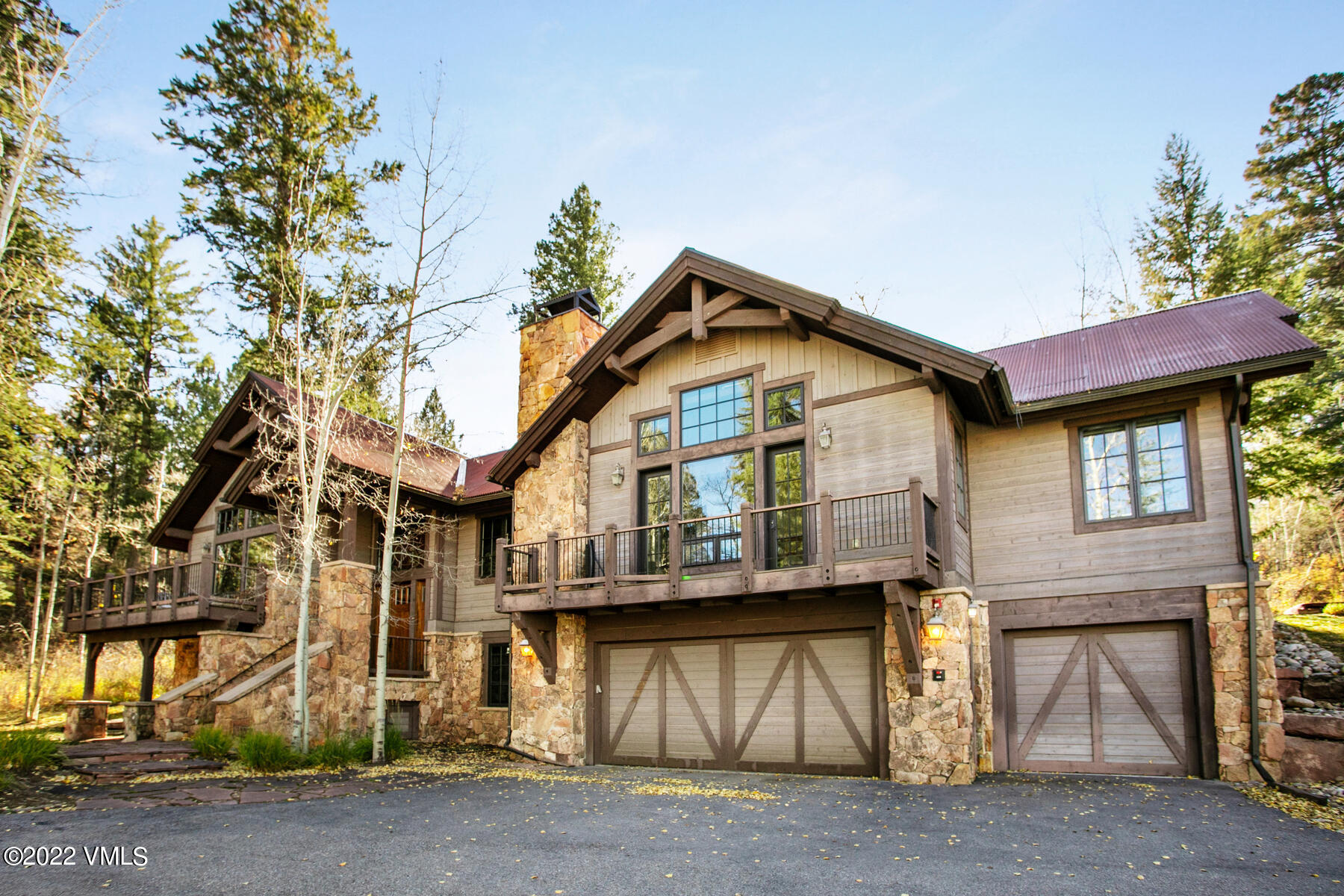 400 Red Draw Edwards, CO 81632 - Photo 46 of 49 a view of a house with a yard and garage