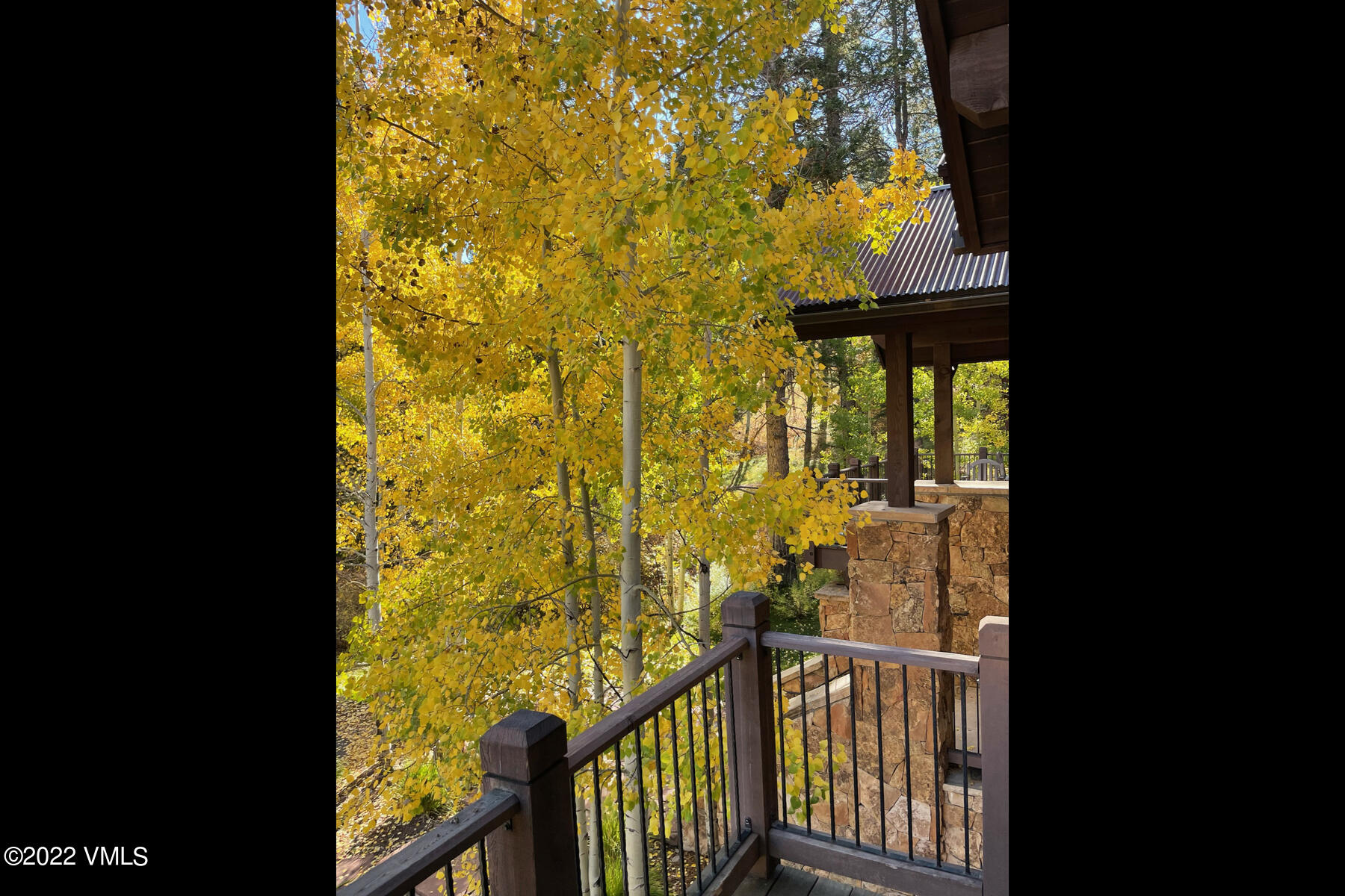 400 Red Draw Edwards, CO 81632 - Photo 49 of 49 a view of balcony with wooden floor