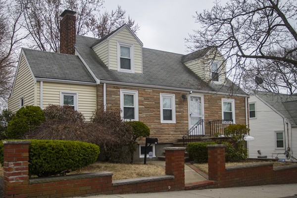 42 Rosedale Road Watertown, MA 02472 - Photo 1 of 11 Gallery Image 1