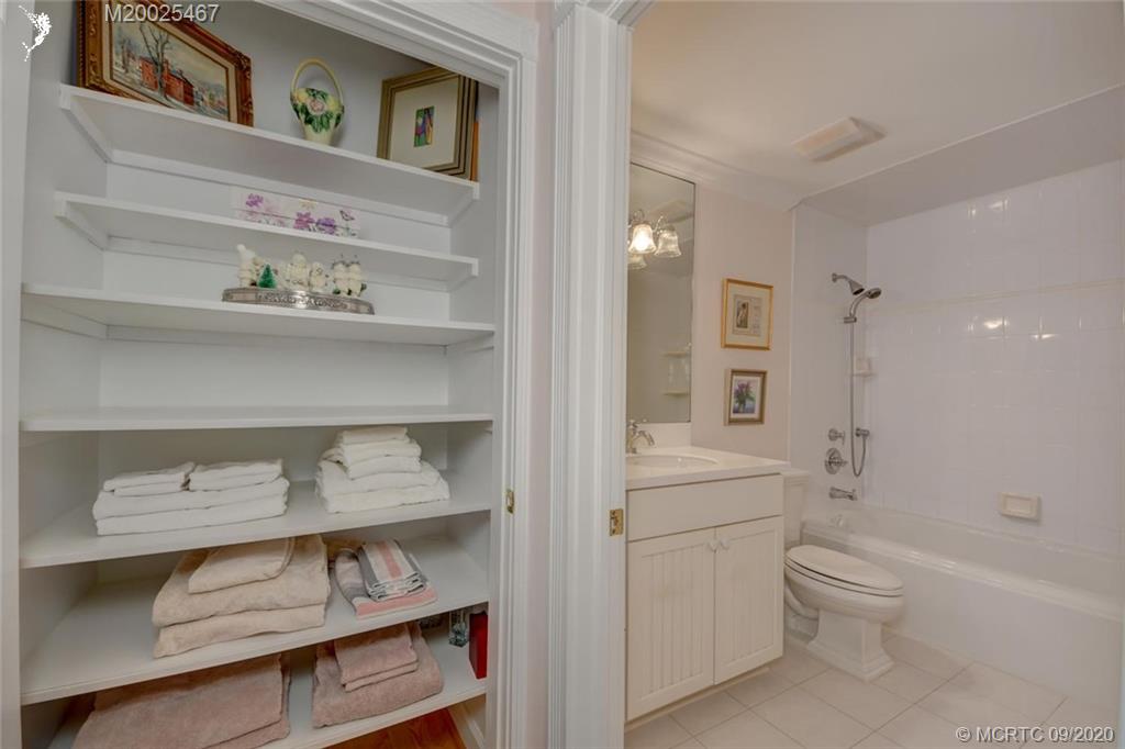 904 Southeast Riverside Drive Stuart, FL 34994 - Photo 47 of 72 Large linen closet off Master Bath