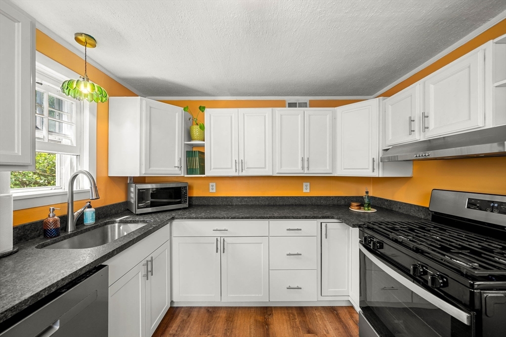 38 R Bass Avenue Gloucester, MA 01930 - Photo 15 of 42