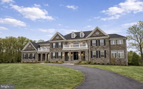 $2,999,999 | 6511 Bull Run Woods Trail, Centreville, VA 20120