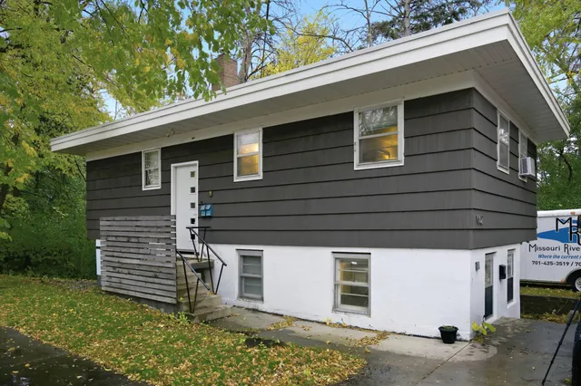 $274,900 | 1002 9th Street South, Moorhead, MN 56560