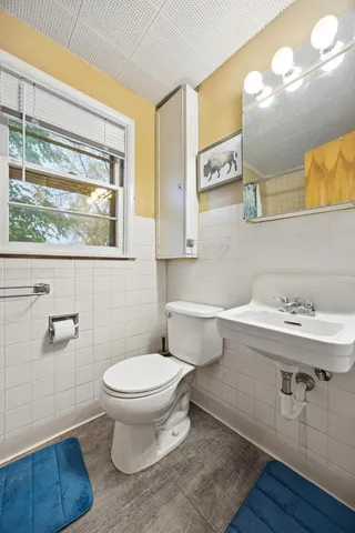 $274,900 | 1002 9th Street South, Moorhead, MN 56560