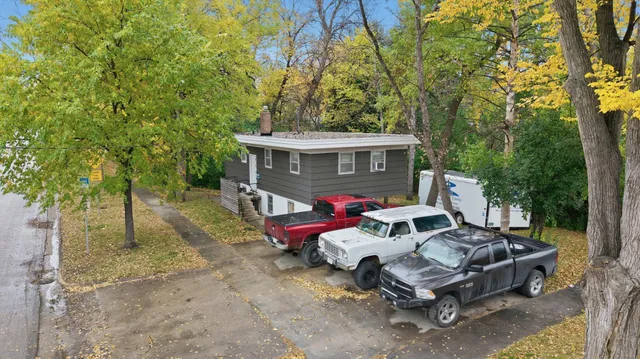 $274,900 | 1002 9th Street South, Moorhead, MN 56560