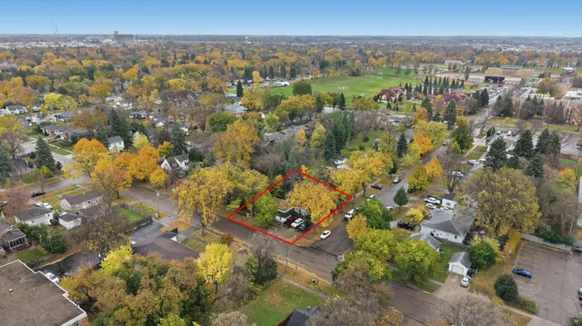 $274,900 | 1002 9th Street South, Moorhead, MN 56560