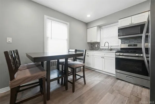 $629,999 | 1733 5th Avenue, Bay Shore, NY 11706