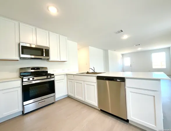 $1,699 | 14613 Mudstone Place, Elmendorf, TX 78112