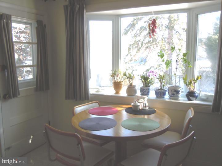 8879 Old Farm Road Philadelphia, PA 19115 - Photo 14 of 23 Kitchen