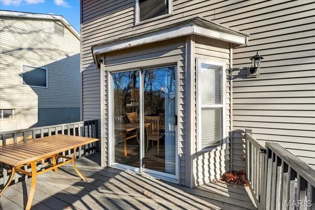 $345,000 | 819 Oak Avenue, Valley Park, MO 63088