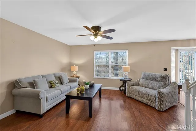 $345,000 | 819 Oak Avenue, Valley Park, MO 63088