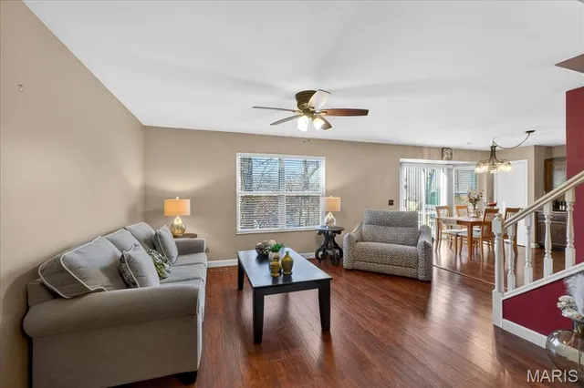 $345,000 | 819 Oak Avenue, Valley Park, MO 63088