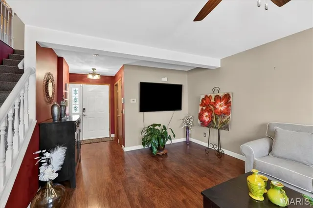 $345,000 | 819 Oak Avenue, Valley Park, MO 63088