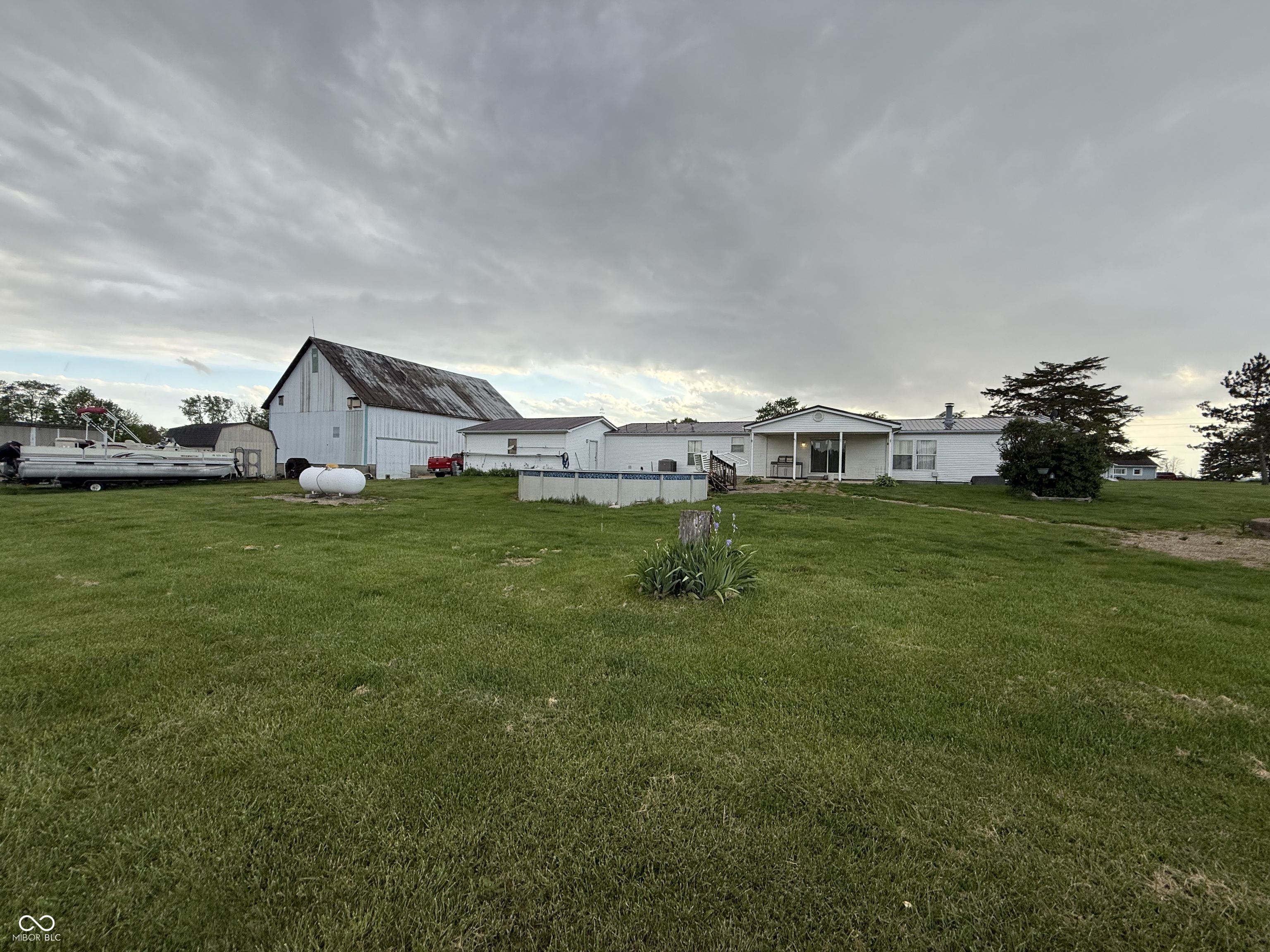 15974 Highway 9 Summitville, IN 46070 - Photo 5 of 22