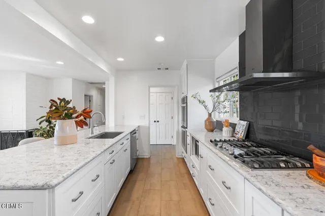 $1,549,000 | 2902 El Caminito, La Crescenta, CA 91214
