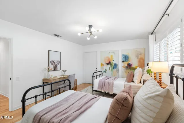 $1,549,000 | 2902 El Caminito, La Crescenta, CA 91214