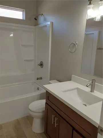 $2,000 | 415 East Prosper Street, Chalmette, LA 70043