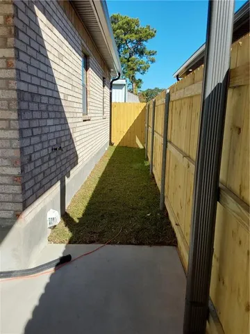 $2,000 | 415 East Prosper Street, Chalmette, LA 70043