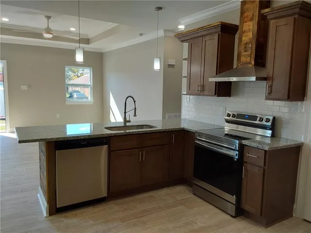 $2,000 | 415 East Prosper Street, Chalmette, LA 70043