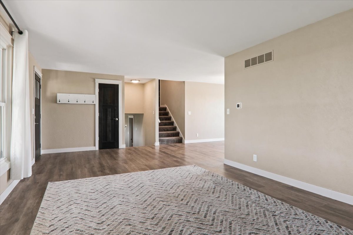 21184 Allentown Road Pekin, IL 61554 - Photo 6 of 60